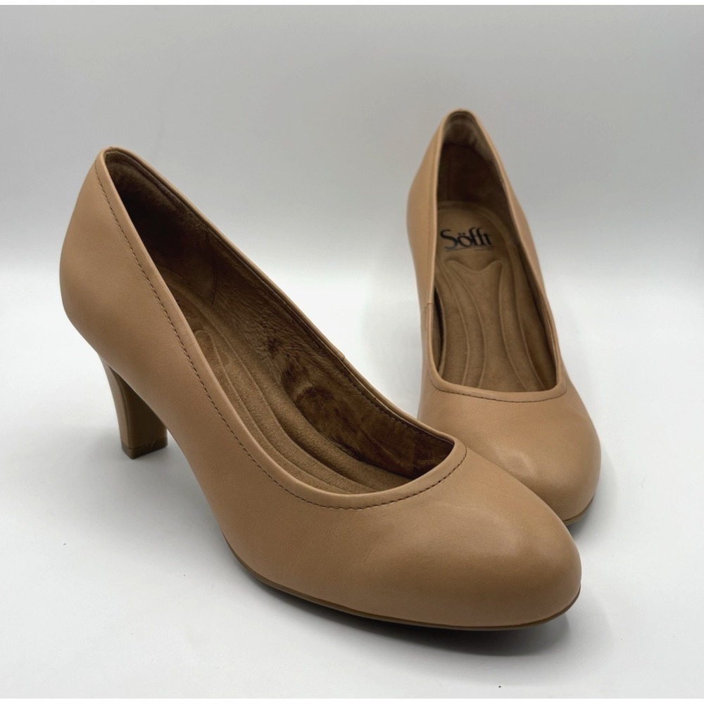 SOFFT Heels Women's Size 8 Nude Leather Slip On Shoes NWOB